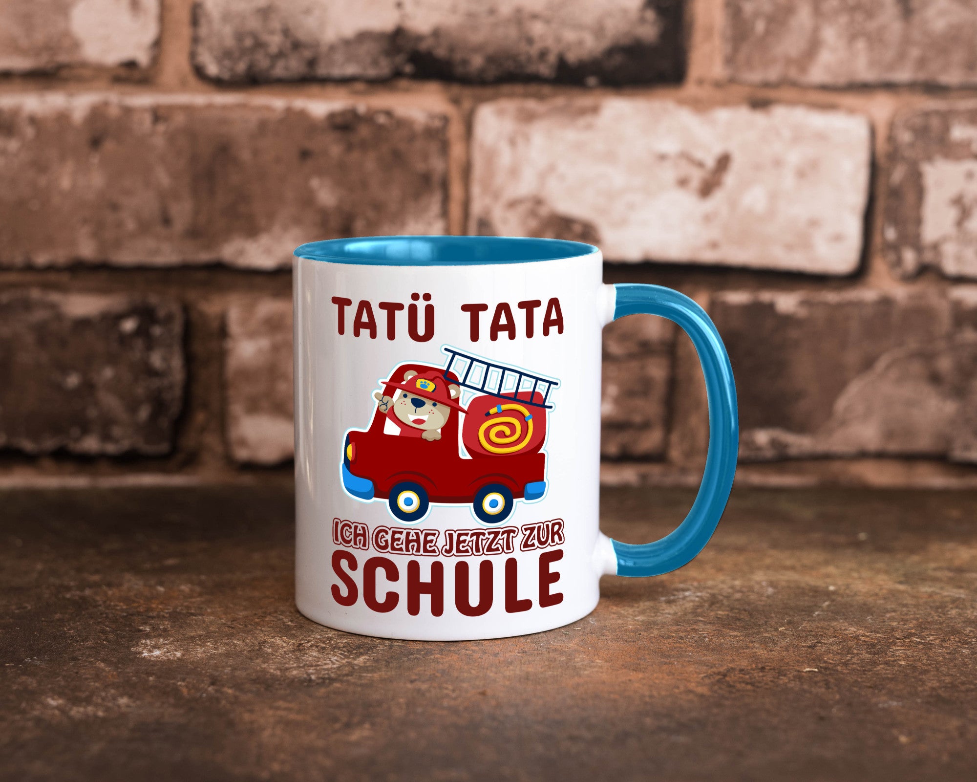 Bär in Feuerwehrauto | Tatü Tata Einschulung Tasse Humor Geschenkidee