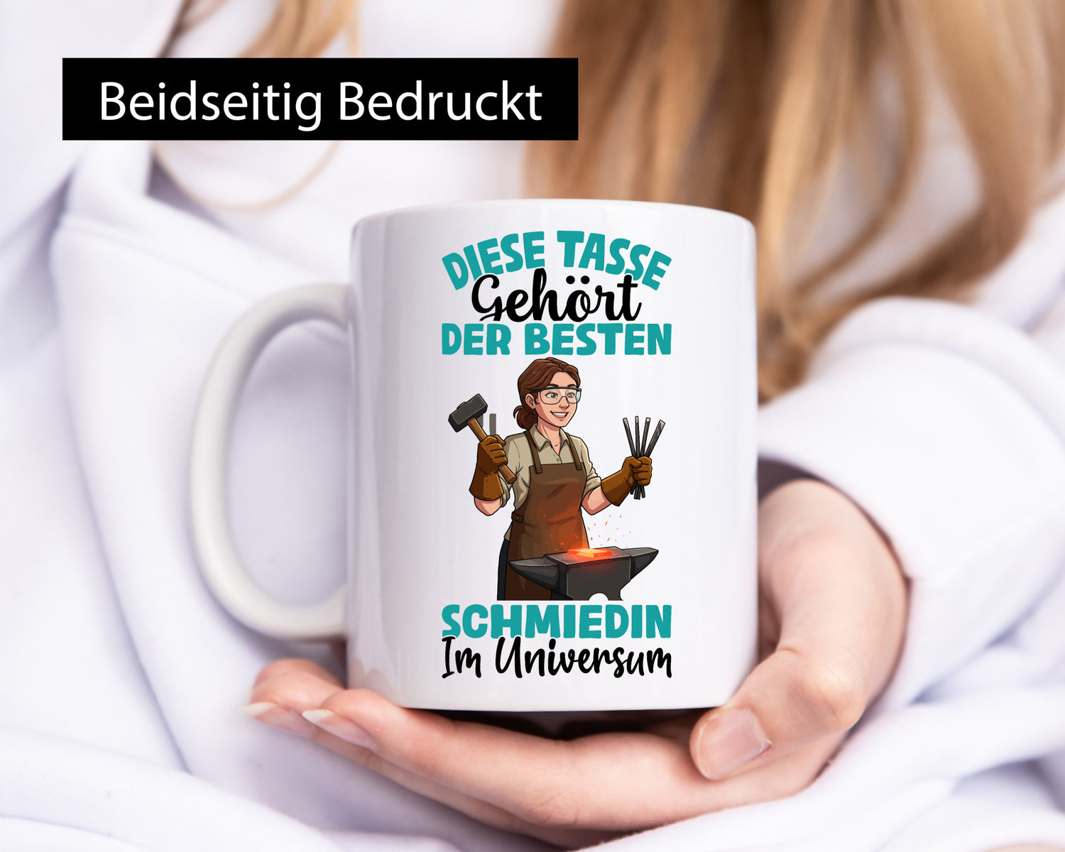 Im Universum: Schmiedin | Schmied Beruf Schmiederei lustig Arbeit Kollegen Büro