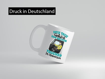 Im Universum: Trucker | LKW Fahrer Beruf Humor Arbeit Kollegen Büro