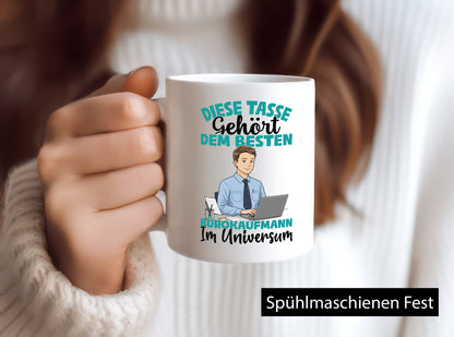 Im Universum: Bürokaufmann | Kaufmann Geschenk Arbeit Kollegen Büro lustiger