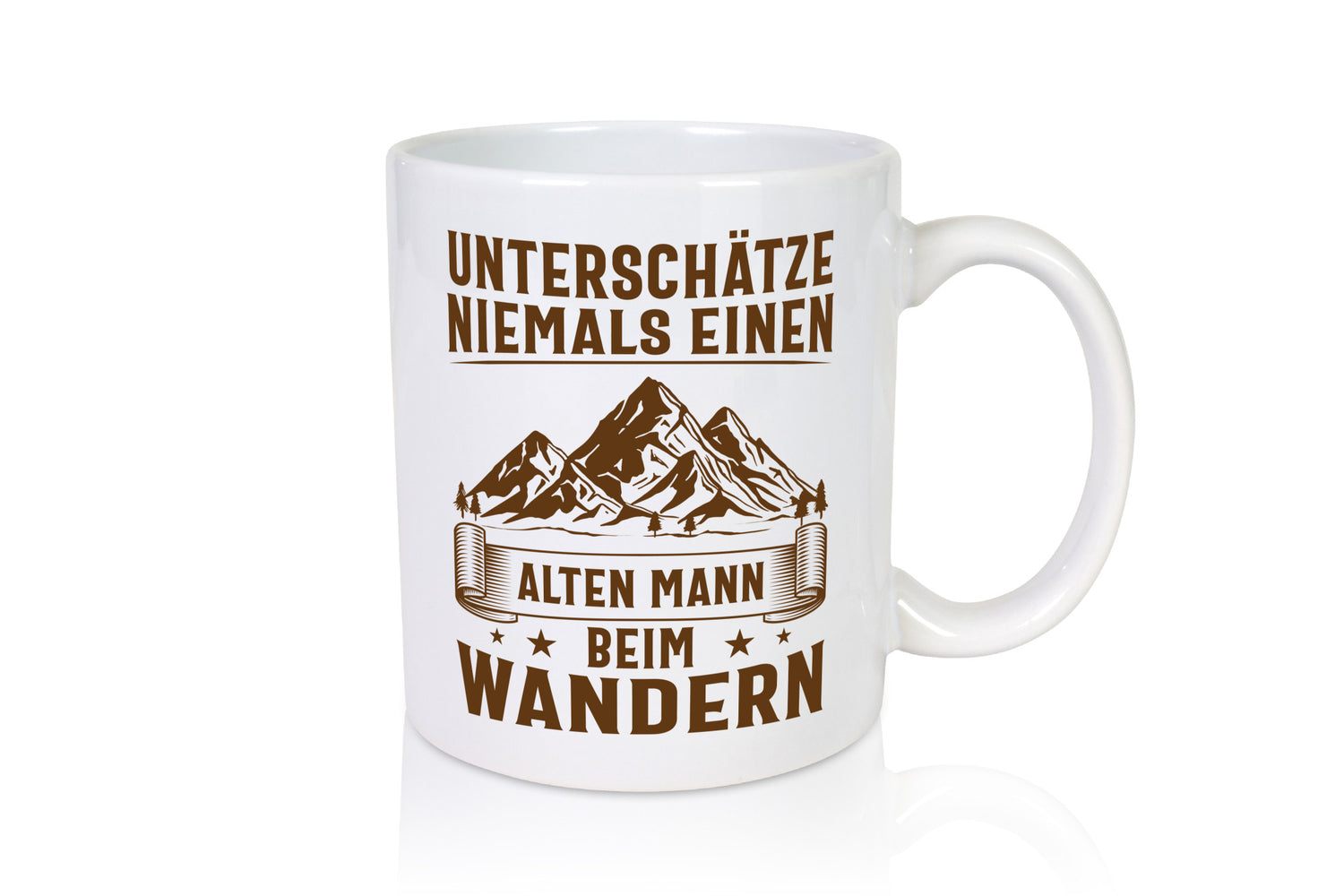 Unterschätze keinen alten Mann beim Wandern | Gebirge Geschenkidee Humor Tasse