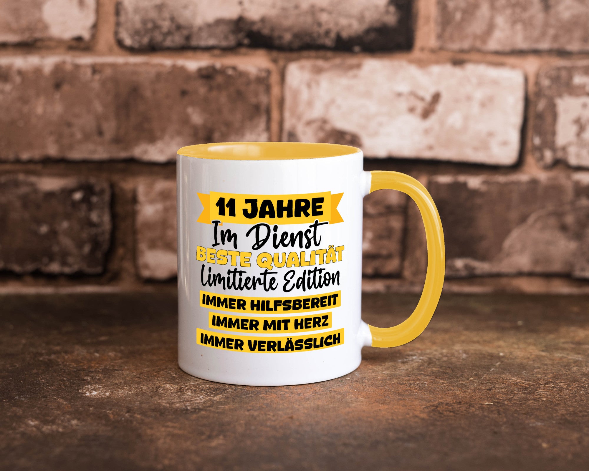 11 Jahre im Dienst | Jubiläum Arbeit v8 Humor Kollegen Büro Geschenkidee Tasse