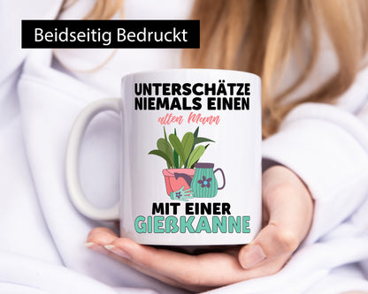 Niemals Mann mit Gießkanne unterschätzen | Blumen lustiger Spruch Geschenk
