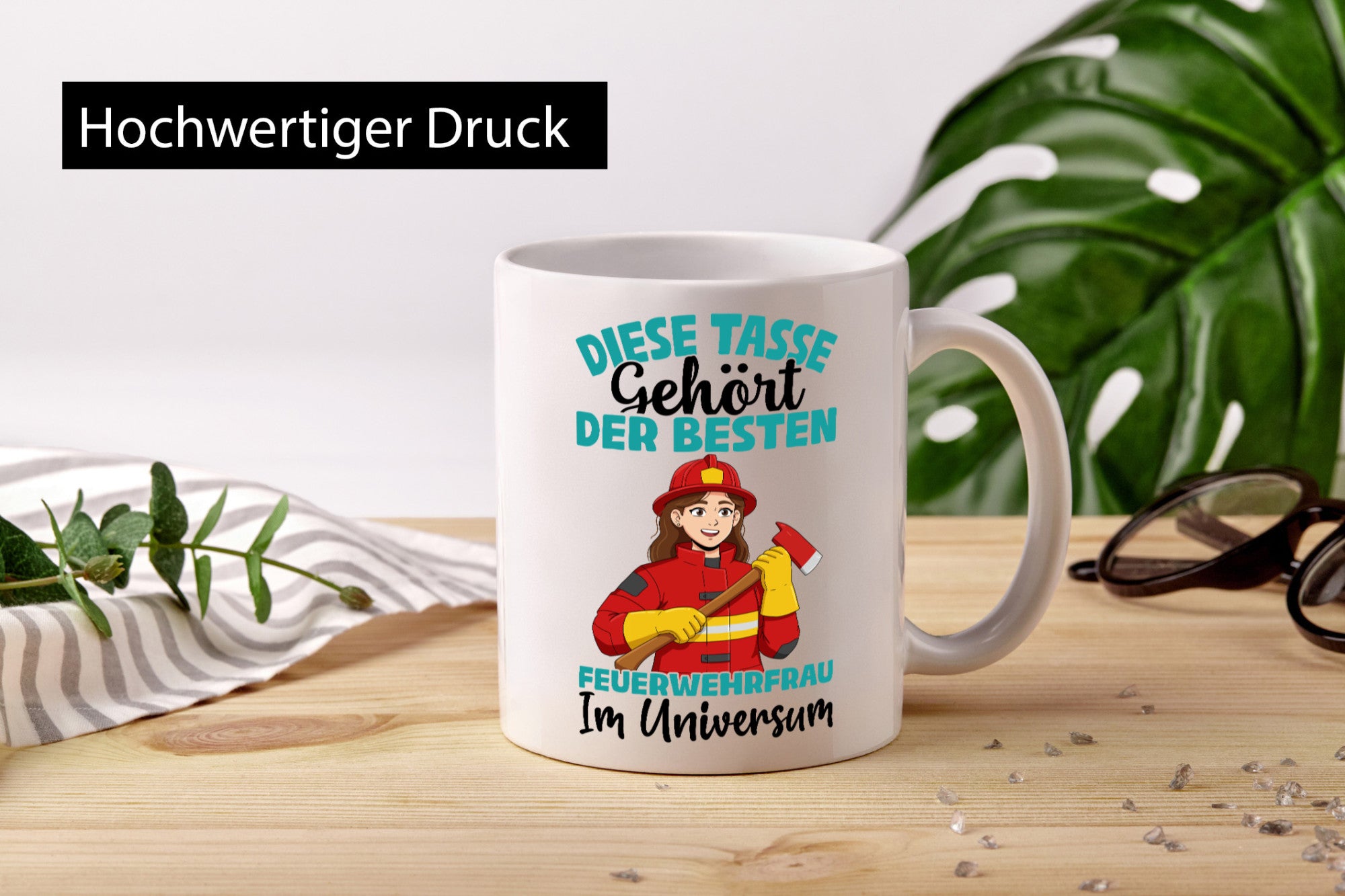 Im Universum: Feuerwehrfrau | Feuerwehr lustig Humor Geschenkidee Geschenk Tasse