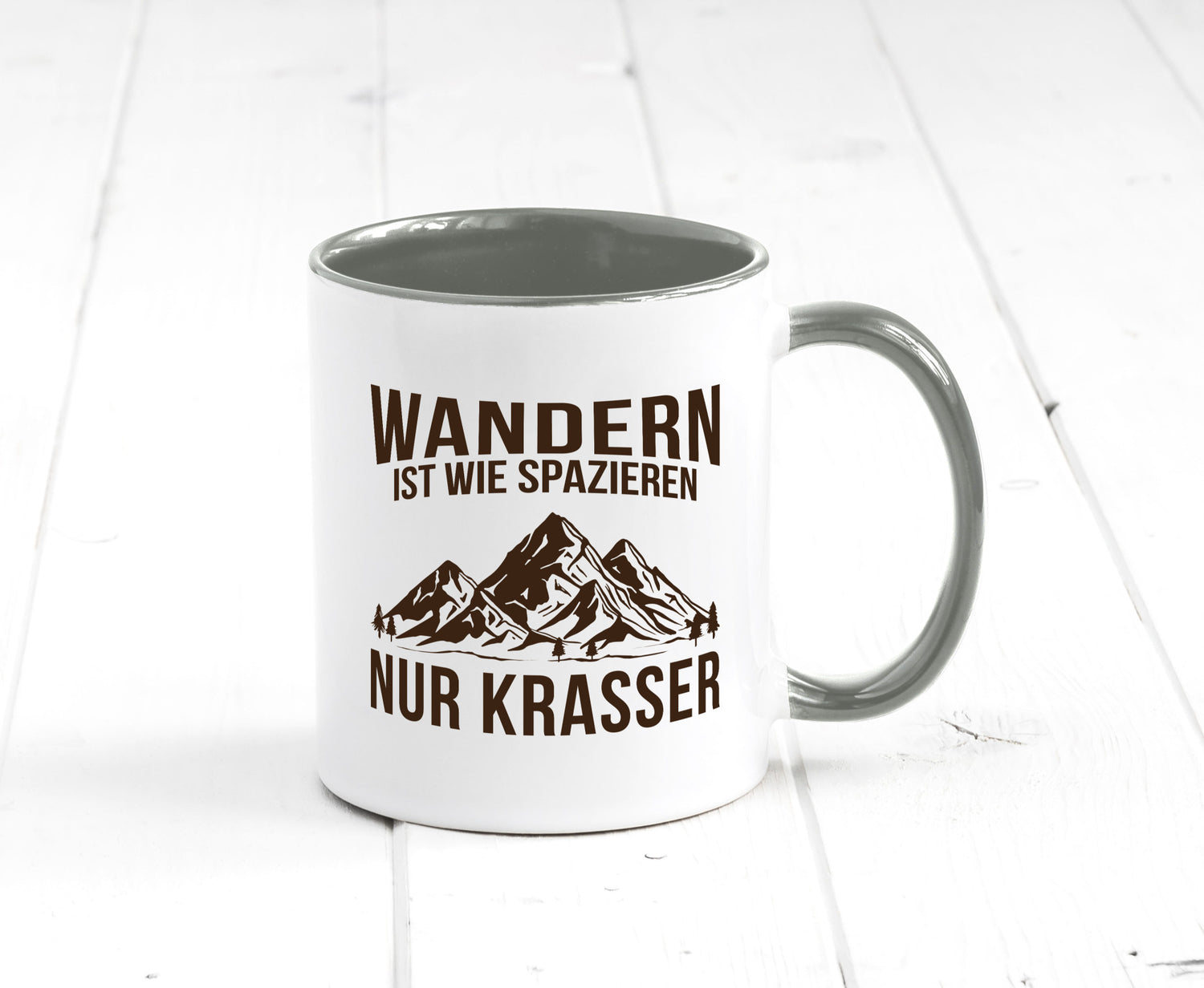 Wandern wie spazieren, nur krasser | Gebirge Bäume Geschenk Humor Geschenkidee