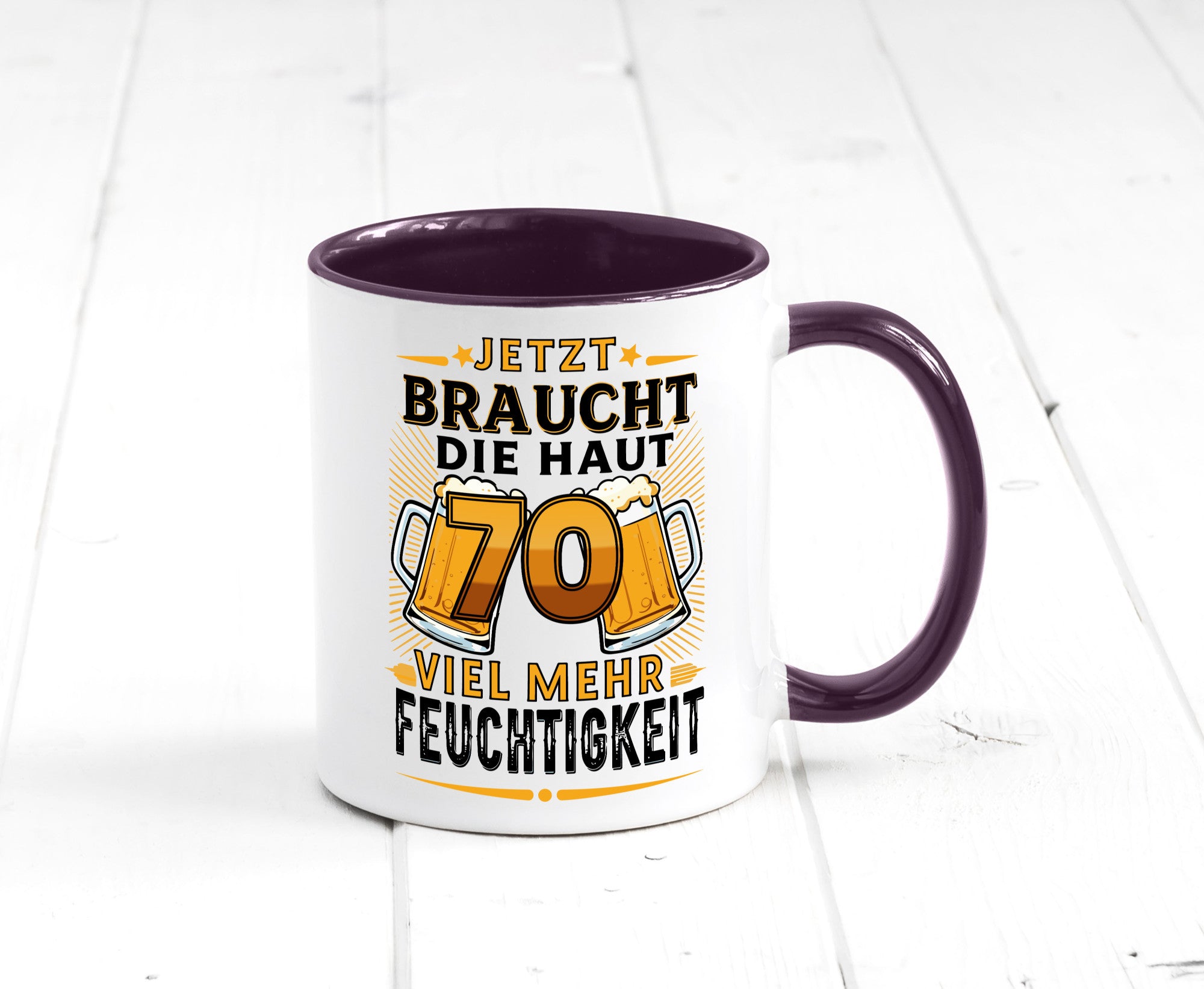 70 braucht die haut mehr Feuchtigkeit | 70. Geburtstag Humor Geschenkidee Tasse