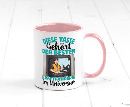 Im Universum: Kraftfahrerin | Lastwagen LKW lustig Humor Geschenkidee Geschenk