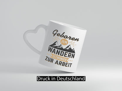 Geboren zum Wandern, gezwungen zur Arbeit | Berge Sterne Humor Kollegen Büro