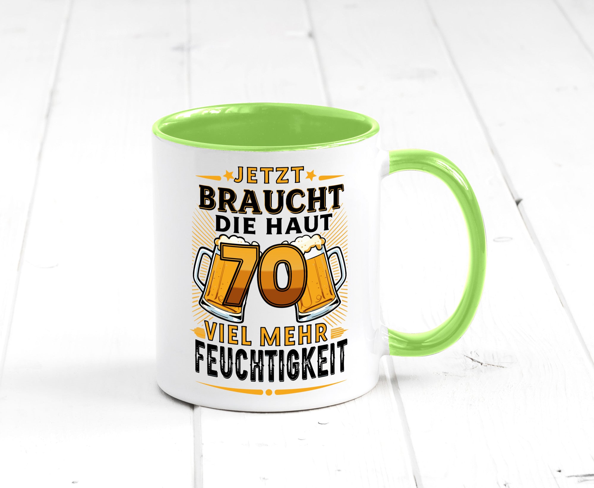 70 braucht die haut mehr Feuchtigkeit | 70. Geburtstag Humor Geschenkidee Tasse