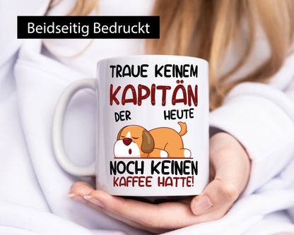 Traue keinem Kapitän | Schiffskapitän Schiff lustig Humor Geschenkidee Geschenk