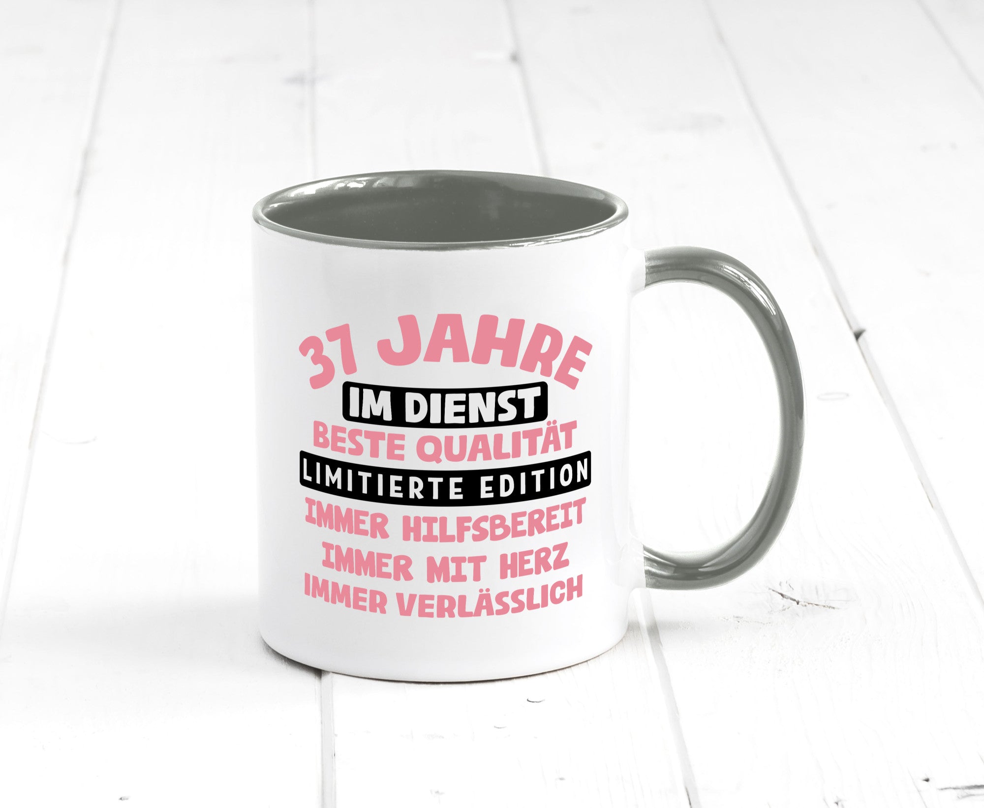 37 Jahre im Dienst | Jubiläum Arbeit v11 lustig Kollegen Büro Geschenk Tasse