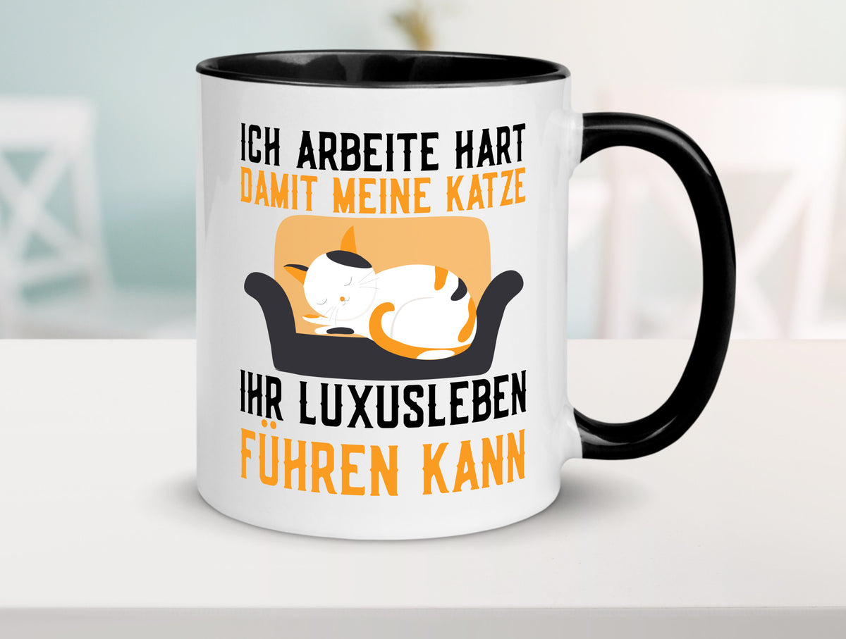 Ich arbeite hart | Luxusleben Humor Katzenliebhaber Geschenkidee Arbeit Tasse