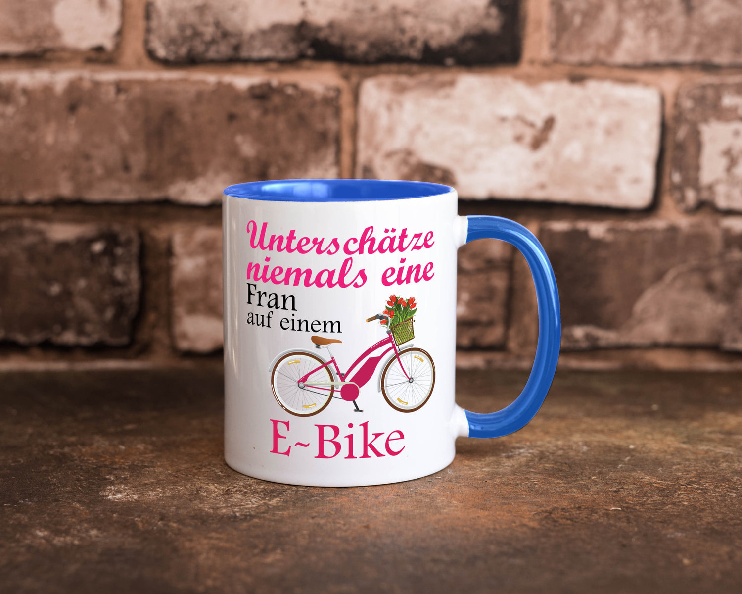 Unterschätze niemals eine Frau | E-Bike Sport Rad fahren lustig Humor