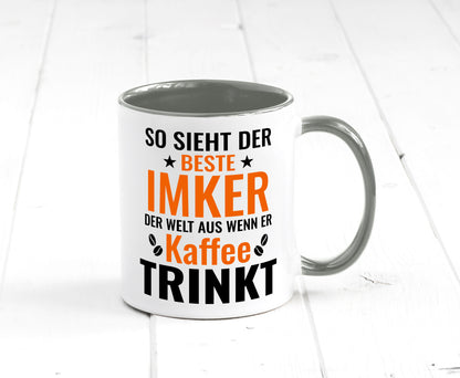 Kaffee trinkt: Imker | Imkerei lustiger Spruch Geschenk Humor Geschenkidee Tasse
