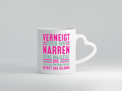 Bow Down: Business Informatics v2 Gift Humor Gift Idea