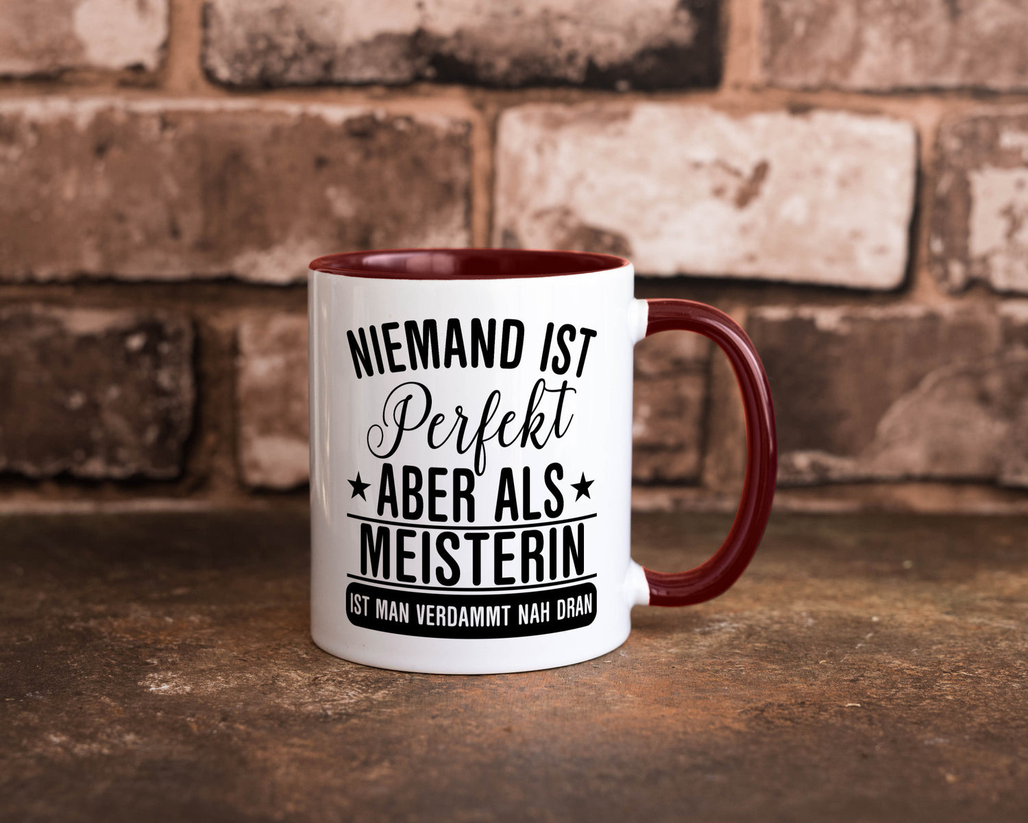 Verdammt nah dran: Meisterin | Meisterbrief Geschenk Humor Geschenkidee