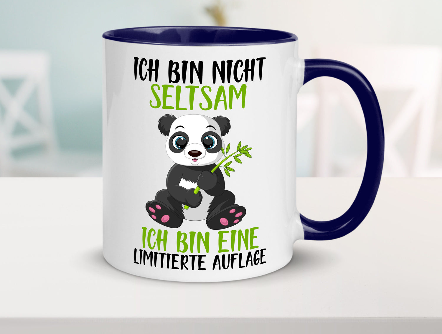 Ich bin nicht seltsam | süßer Pandabär lustiger Spruch Humor Geschenkidee Tasse