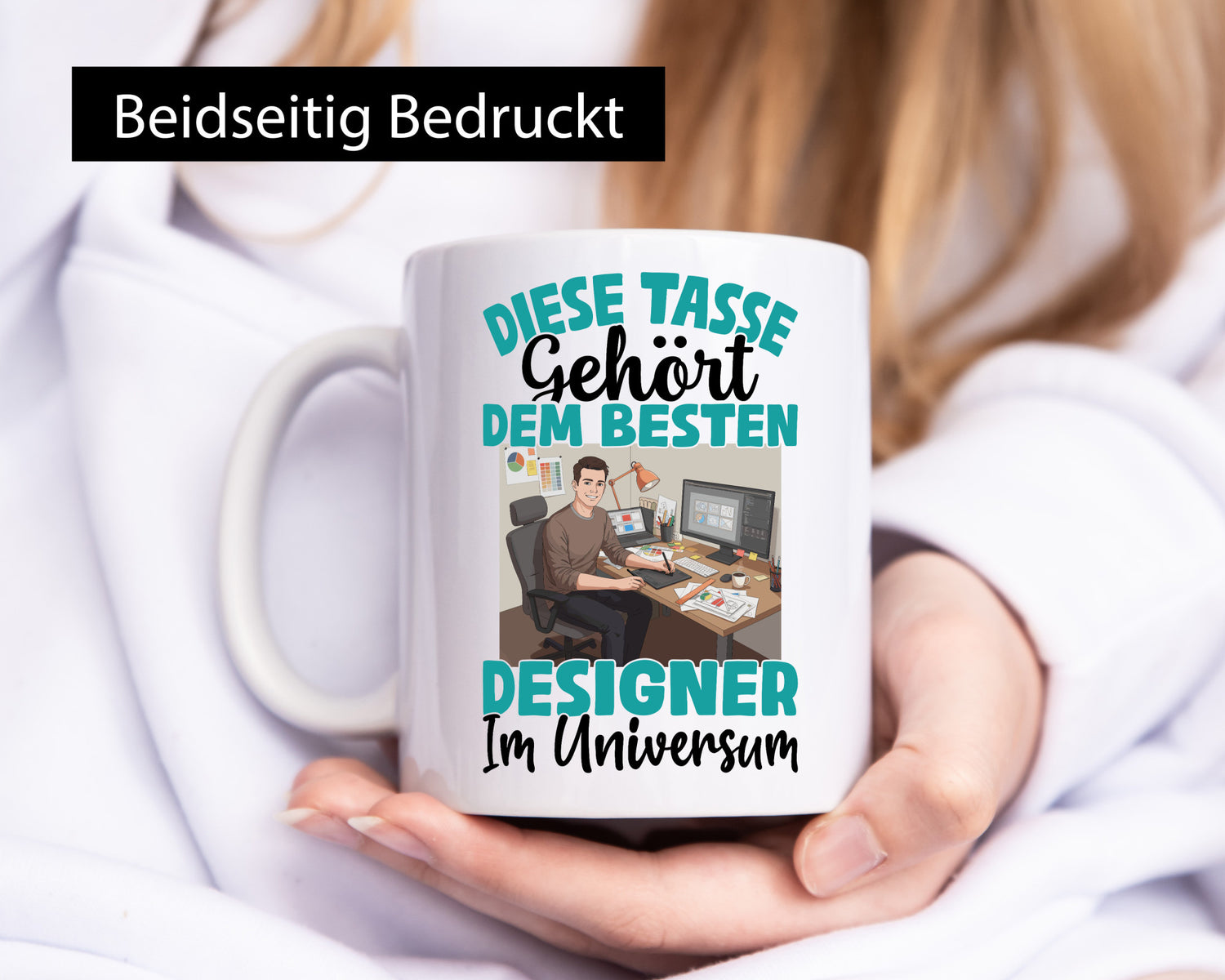 Im Universum: Designer Beruf | Mode lustig Arbeit Kollegen Büro Geschenk Tasse