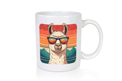 Alpaka Vintage | Lama Kamel Geschenk Humor Geschenkidee lustiger Spruch Tasse