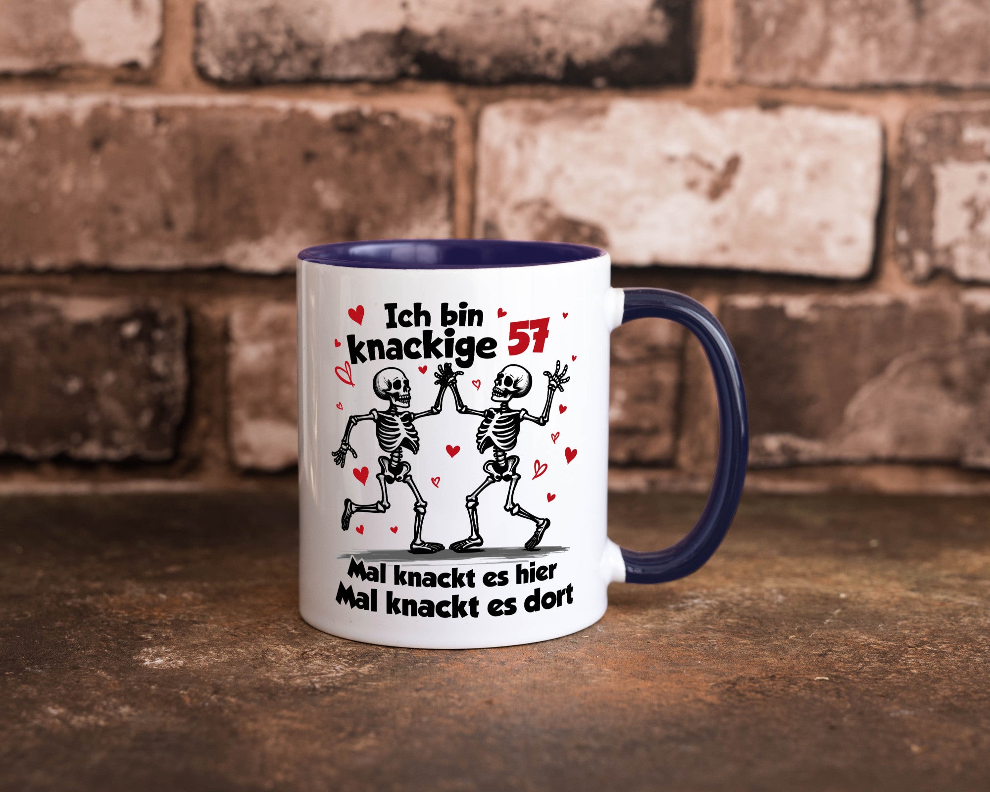 57. Geburtstag | Knackige 57 Ich bin alt lustig Geschenkidee Geschenk Tasse