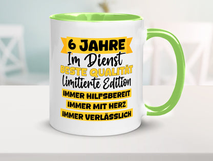 6 Jahre im Dienst | Jubiläum Arbeit v8 Geschenkidee Kollegen Büro Humor Tasse