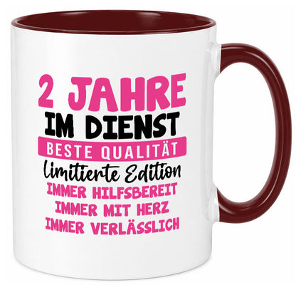 2 Jahre im Dienst | Jubiläum Arbeit v10 lustig Kollegen Büro Geschenk Tasse