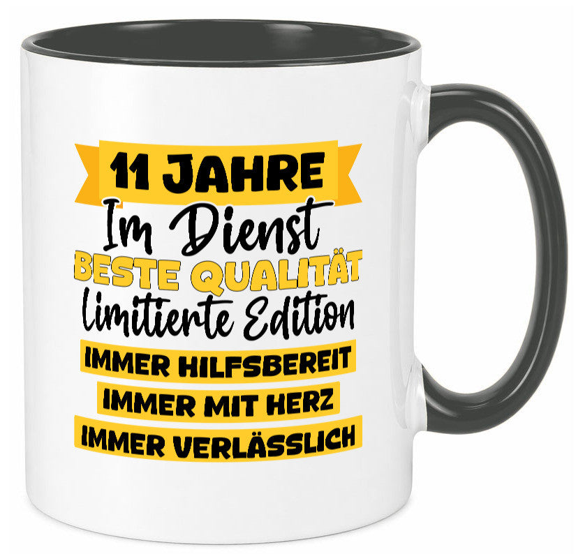 11 Jahre im Dienst | Jubiläum Arbeit v8 Humor Kollegen Büro Geschenkidee Tasse