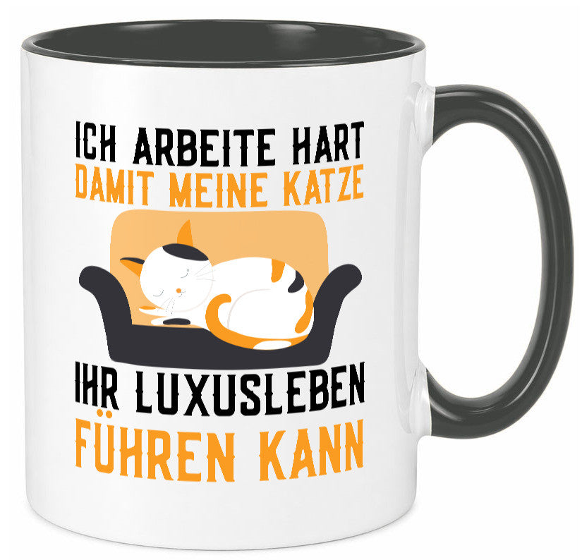 Ich arbeite hart | Luxusleben Humor Katzenliebhaber Geschenkidee Arbeit Tasse