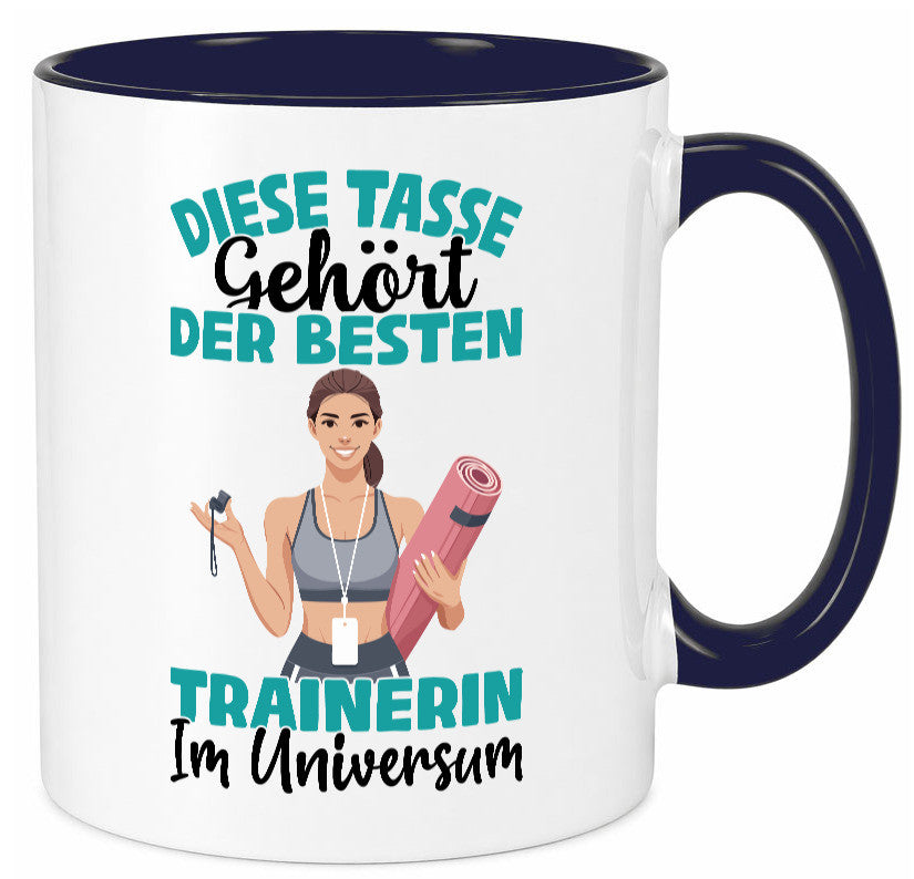Im Universum: Trainerin | Sportverein Humor lustig Geschenkidee Geschenk Tasse