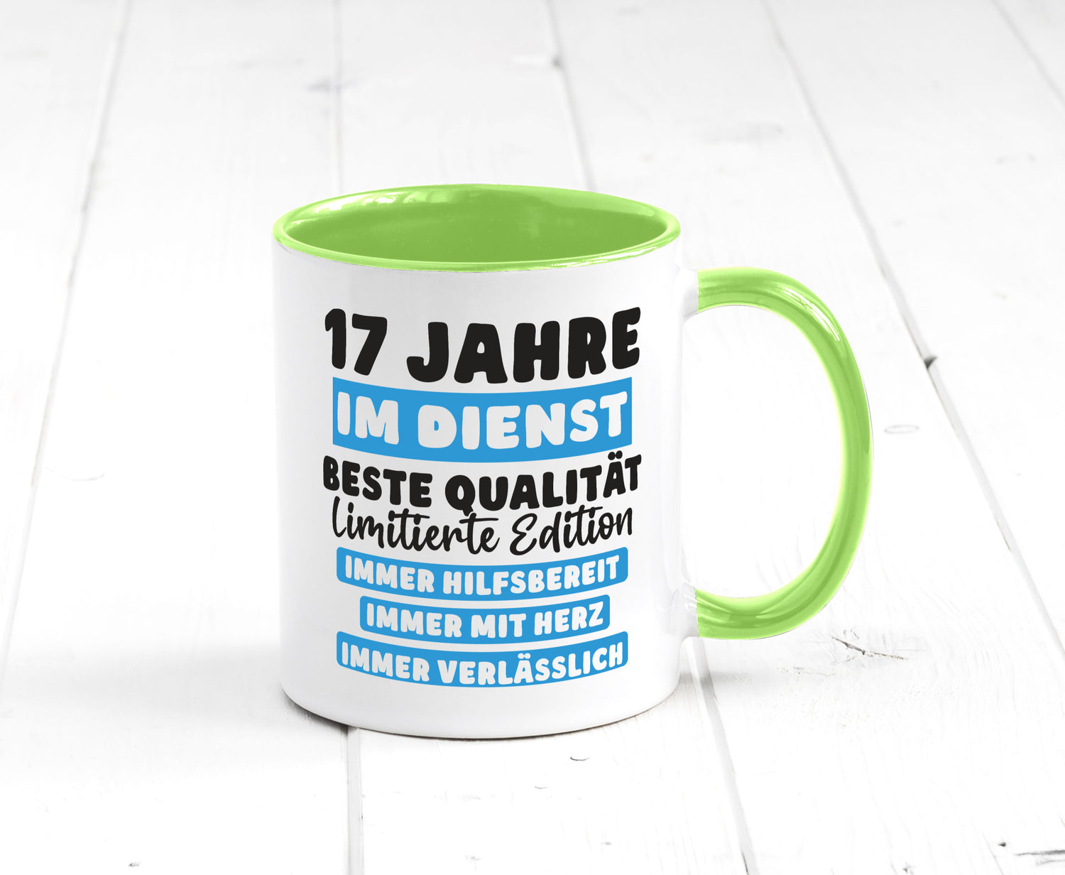 17 Jahre im Dienst | Jubiläum Arbeit v6 Humor Kollegen Büro Geschenkidee Tasse