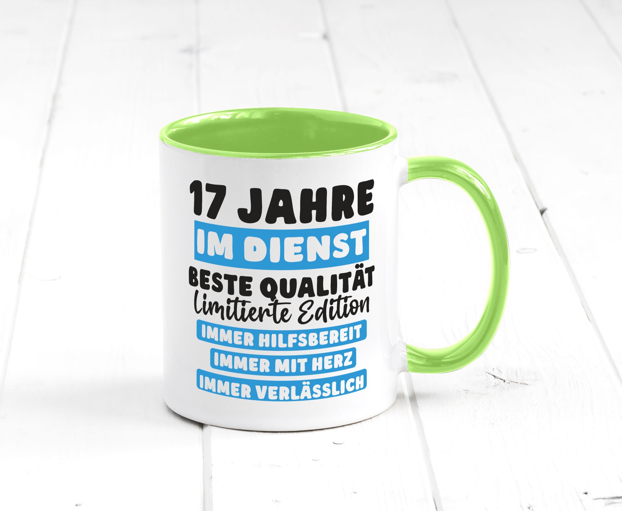 17 Jahre im Dienst | Jubiläum Arbeit v6 Humor Kollegen Büro Geschenkidee Tasse