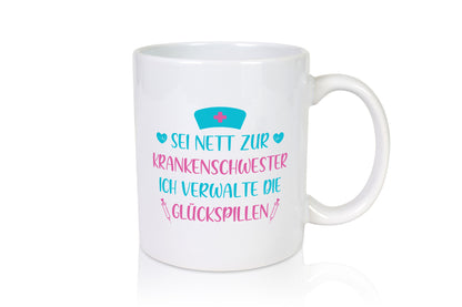 Krankenschwester verwaltet Glückspille | Herzschlag |Spritze lustig Humor