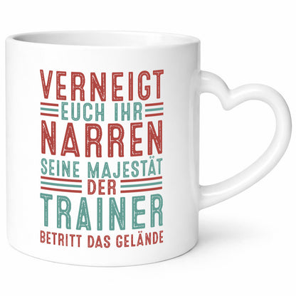 Verneigt euch: Trainer | Verein Sport Geschenkidee Humor Tasse