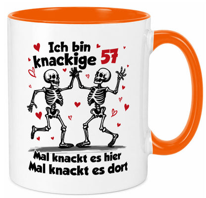 57. Geburtstag | Knackige 57 Ich bin alt lustig Geschenkidee Geschenk Tasse