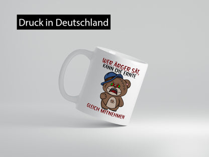Wer Ärger sät | wütender Bär Comic frecher Spruch Humor Geschenkidee Tasse