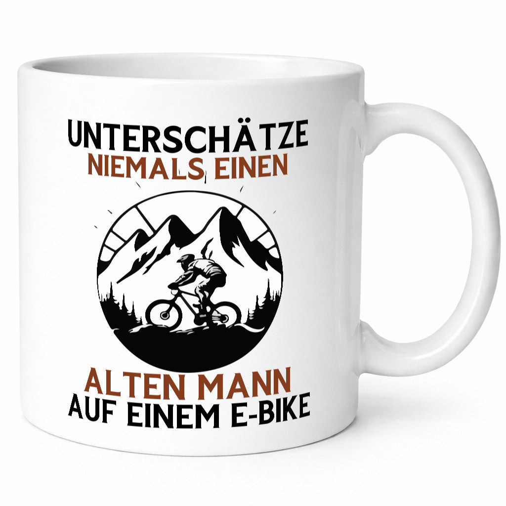 Alter man auf einem E-Bike | Radfahren Elektro Bike lustig Humor Geschenkidee