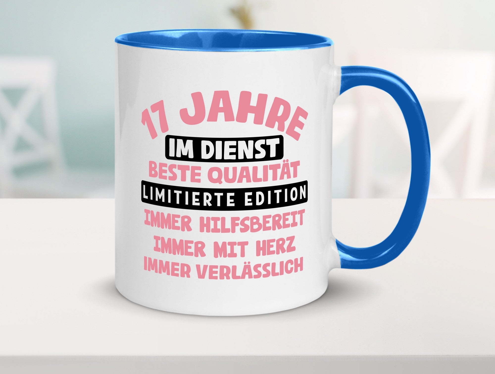 17 Jahre im Dienst | Jubiläum Arbeit v11 Humor Kollegen Büro Geschenkidee Tasse
