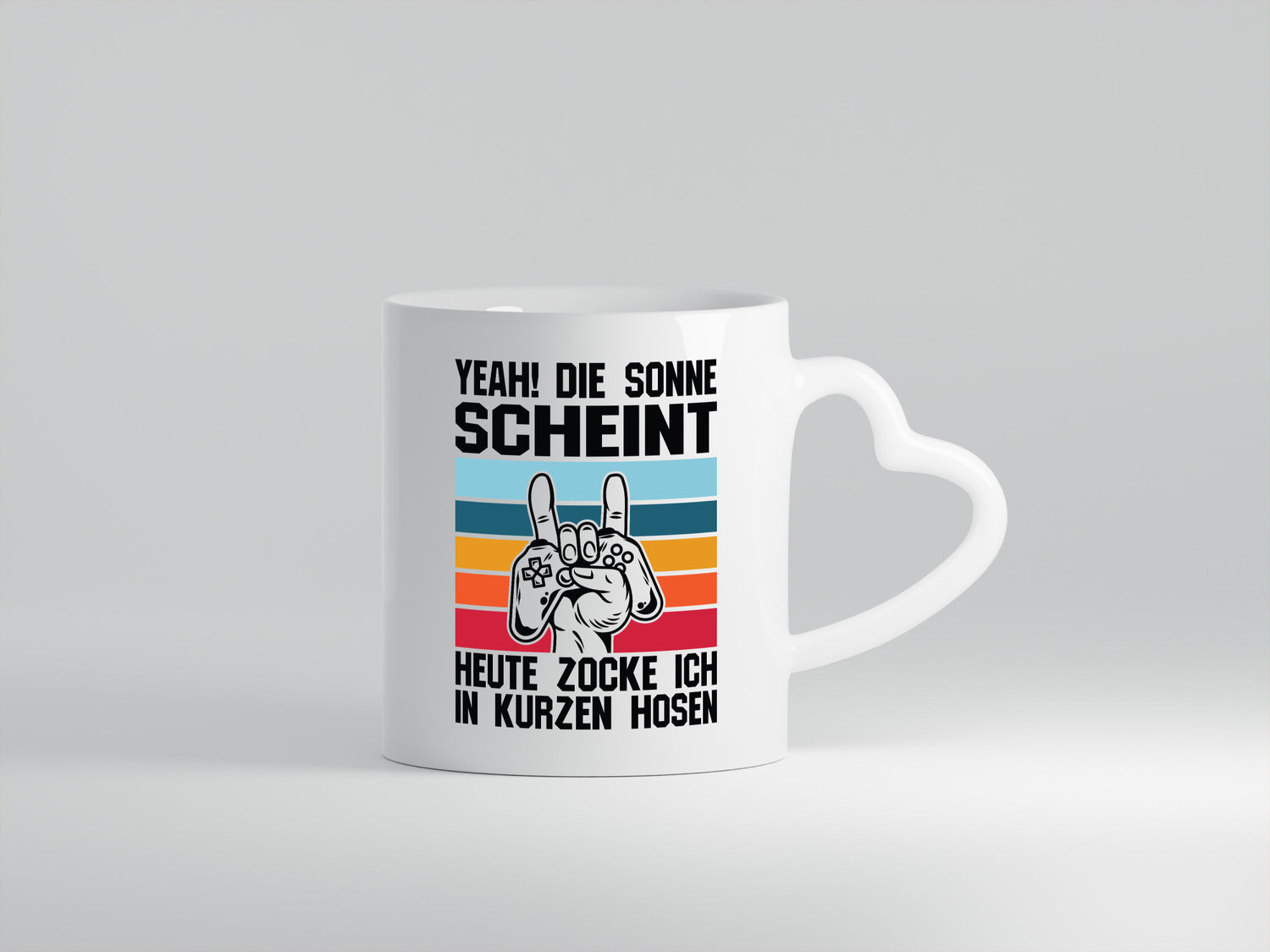 Die Sonne scheint | In Kurze Hosen Zocken Gamer Geschenkidee Humor Tasse
