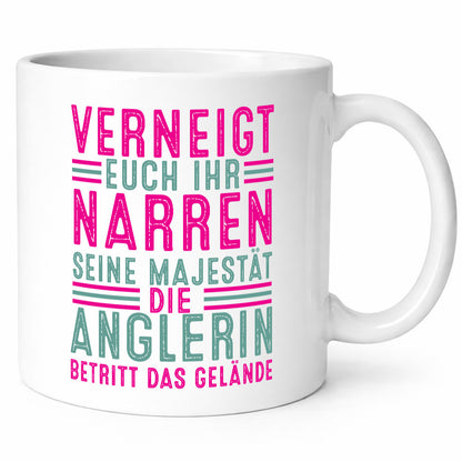 Verneigt euch: Anglerin | Angeln Fischerin Humor Geschenkidee Tasse