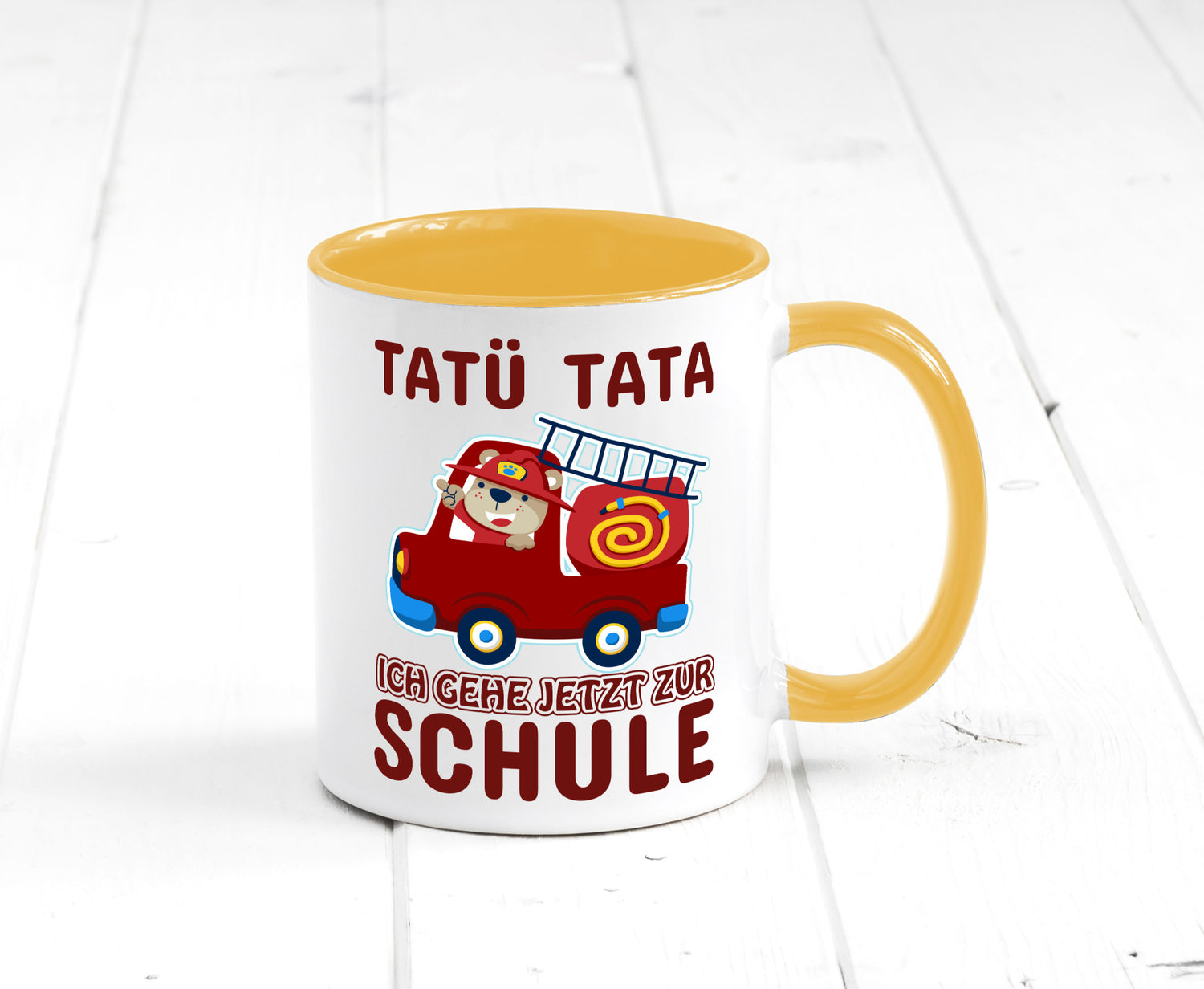 Bär in Feuerwehrauto | Tatü Tata Einschulung Tasse Humor Geschenkidee