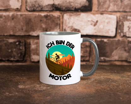 Ich bin der Motor | Mountainbiking Fahrrad Berge Geschenkidee Humor Tasse