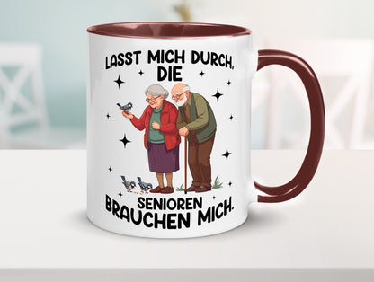 Senioren brauchen mich | Altenpflege Pflegekraft lustiger Spruch Geschenk Humor