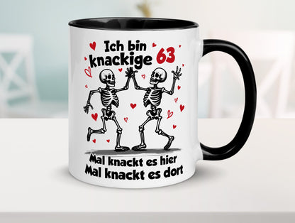 63. Geburtstag | Knackige 63 Ich bin alt v2 Geschenkidee Humor Tasse