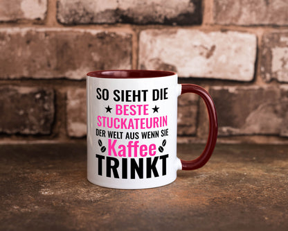 Kaffee trinkt: Stuckateurin | Innenausbau Geschenk Humor Geschenkidee lustiger