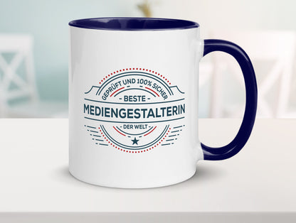 Geprüft und sicher: Mediengestalterin | Medien lustiger Spruch Geschenk Humor