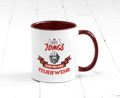 Echte Jungs sind bei der Feuerwehr | Feuerwehrmann lustiger Spruch Geschenk Tasse