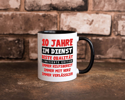 10 Jahre im Dienst | Jubiläum Arbeit v9 lustig Kollegen Büro Geschenk Tasse