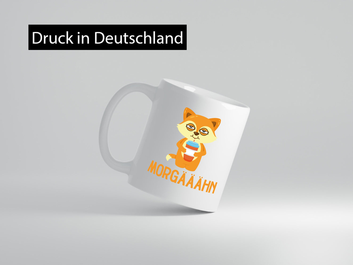 Morgähn | Gähnen Müde Morgenmuffel Fuchs im Bademantel Geschenkidee Humor Tasse