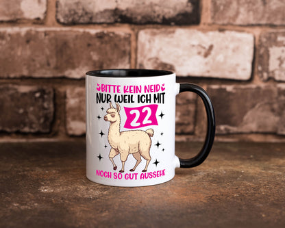 22. Geburtstag | 22 Jahre Lama gut aussehen lustig Geschenkidee Geschenk Tasse
