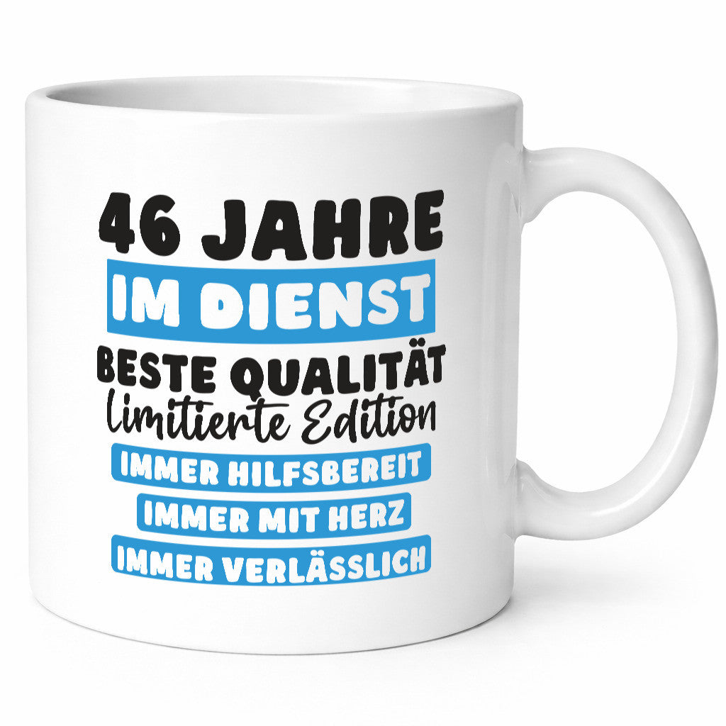 46 Jahre im Dienst | Jubiläum Arbeit v6 Geschenkidee Kollegen Büro Humor Tasse